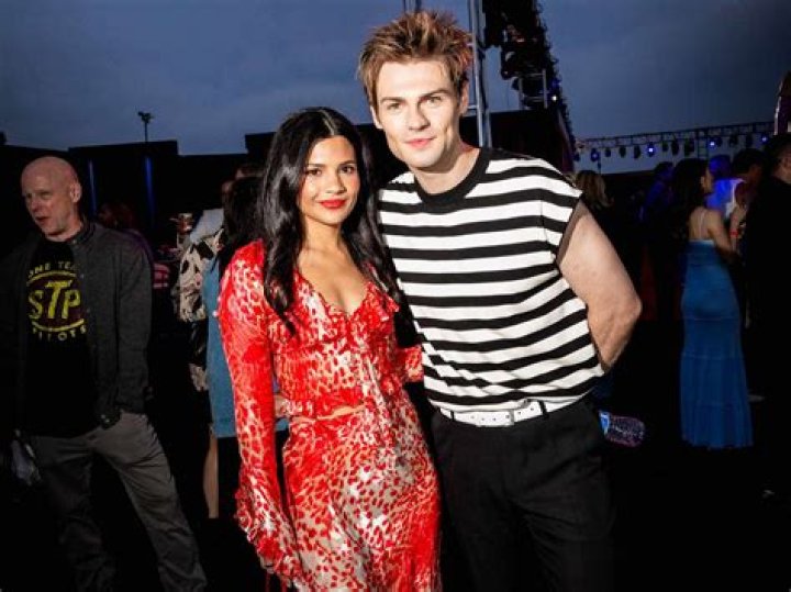 Are Noah Lalonde And Nikki Rodriguez Dating? Uncovering The Truth