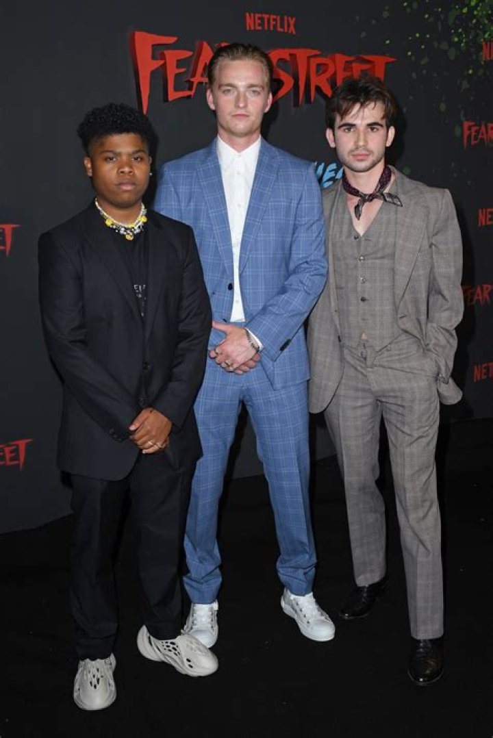 Benjamin Flores, Jr. Ethnicity, Nationality, Race, Family, Body measurements, career |
