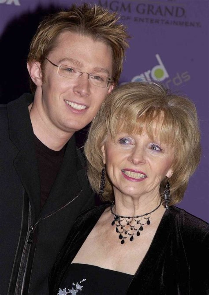 Bio, Wiki, Age, Height, Family, Clay Aiken, Married, Son and Net Worth