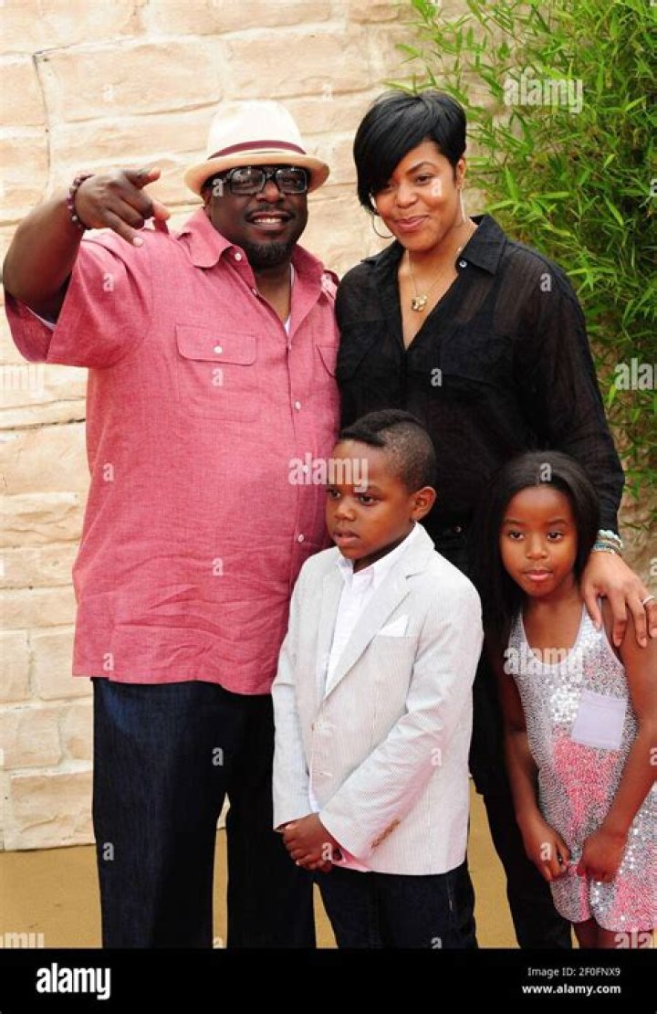 Cedric the Entertainer family, wife , children, parents, siblings