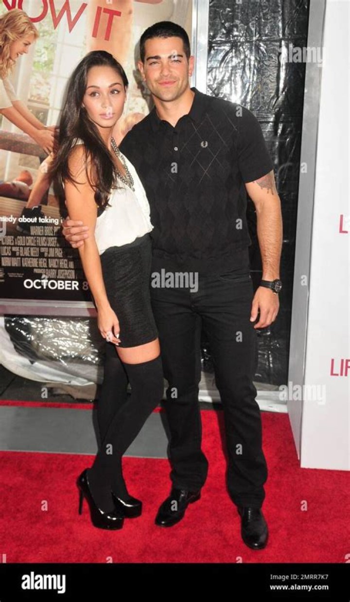 Corin Jamie Lee Clark (Jesse Metcalfe Girlfriend) Bio, Wiki, Age, Height, Model, and Net Worth