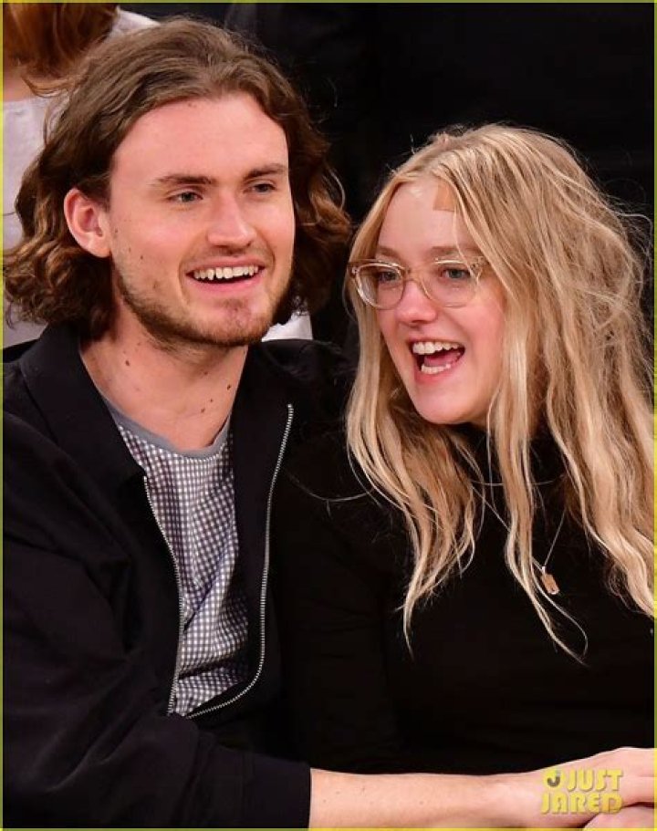 Dakota Fanning Boyfriend 2024: Who is She Dating?