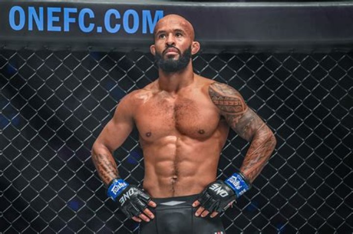 Demetrious Johnson Height, Weight, Net Worth, Age, Birthday, Wikipedia, Who, Instagram, Biography ·