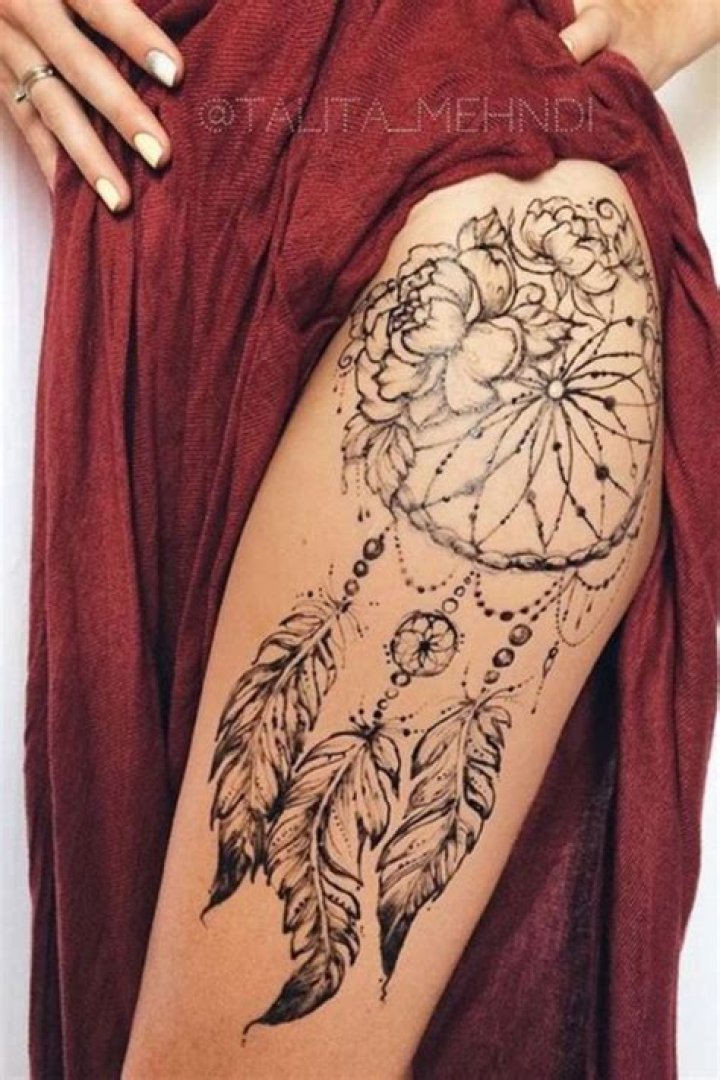 Discover The Allure Of Classy Side Thigh Tattoos