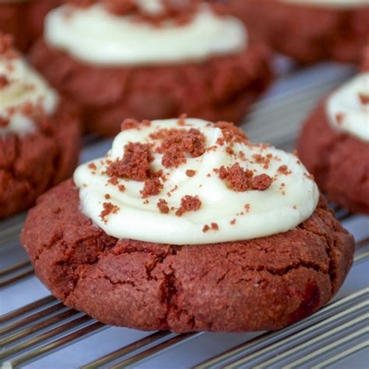 Discover The Secrets To Irresistible Red Velvet Crumbl Cookies