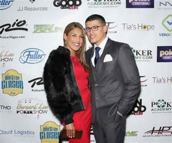 Does Julianna Pena Have A Husband Boyfriend