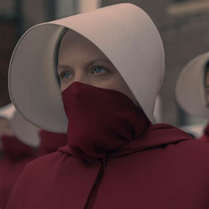 Elisabeth Moss Speaks Out on Scientology, From Handmaids Tale Criticism to Profane Em |