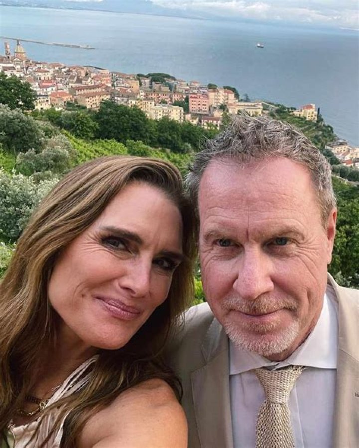 Exploring Chris Henchy's Height, Weight, And Net Worth