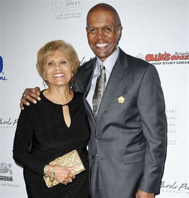 Gale Sayers Wife