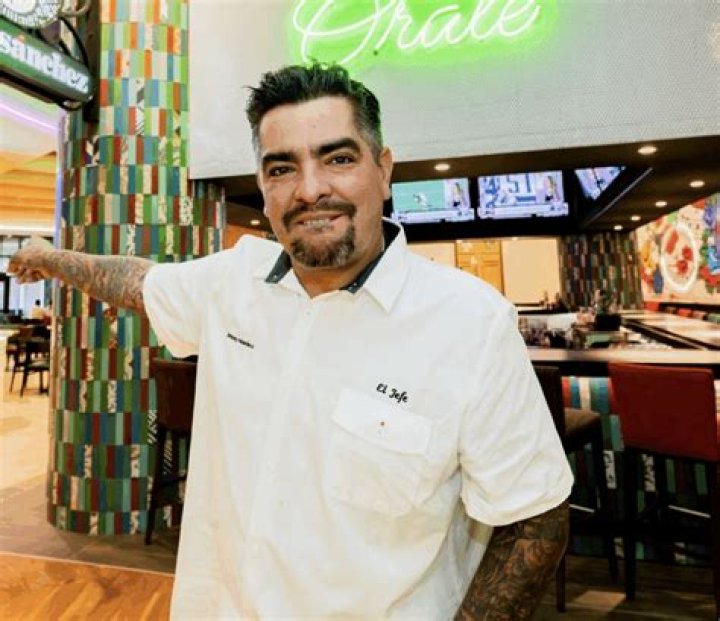 GleamVibe | Aaron Sanchez