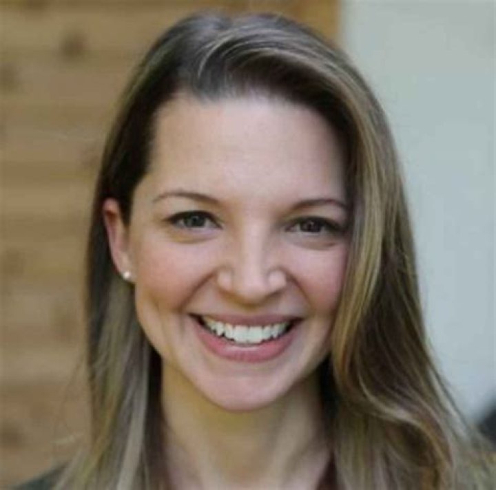 Hallie Gnatovich Biography, Personal Life, Career, Net Worth & Awards