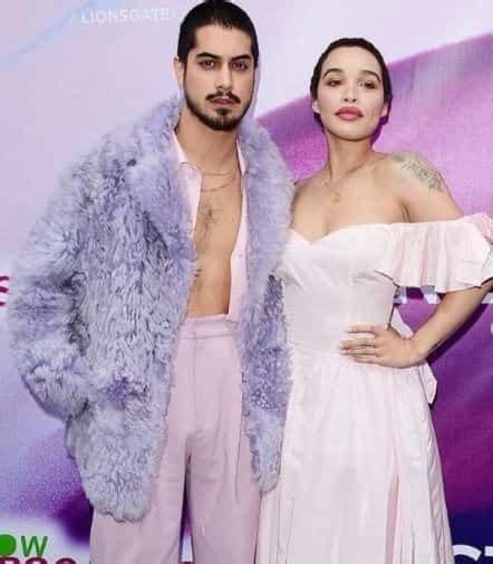 Hover Actress, Cleopatra Coleman is in Romantic Relationship with Actor, Avan Jogia! ·