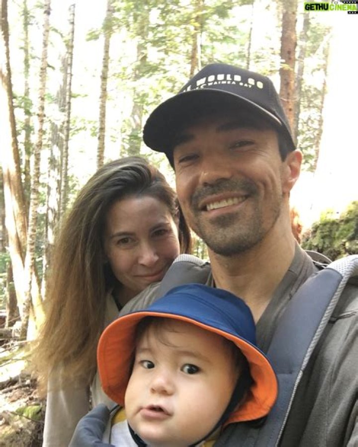Ian Anthony Dale – Bio, Wife Parents, Family, Height, Other Facts