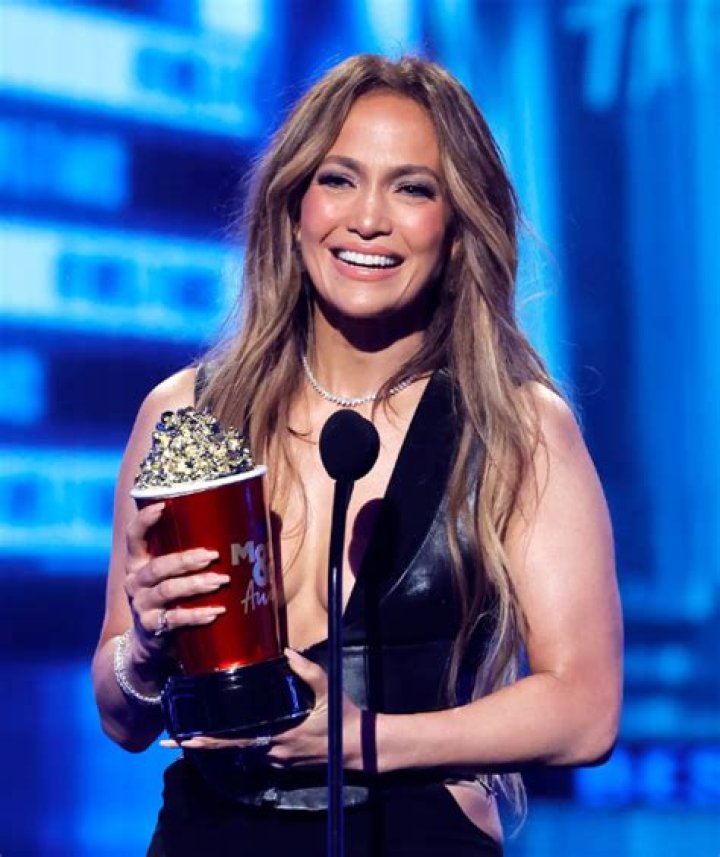 Jennifer Lopez Height, Weight and Body Net Worth
