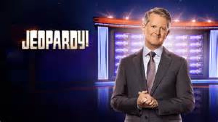 Jeopardy! fans slam show writers as inconsistent after contestants guess easiest final ques