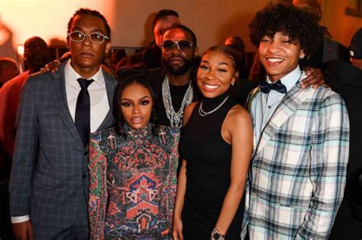 Josie Harris – Bio, Net Worth & Facts About Floyd Mayweather’s Ex-Girlfriend