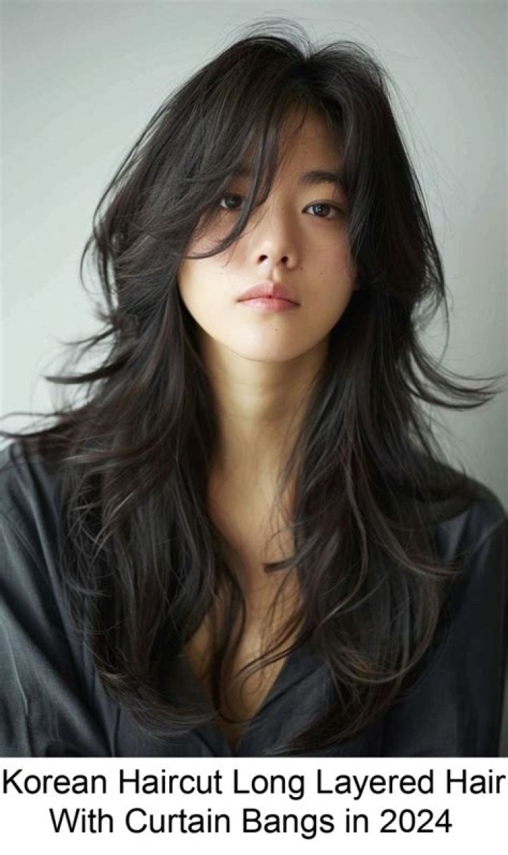 Korea's "Hush Cut" Is The Layered Shag Taking Over This Fall |