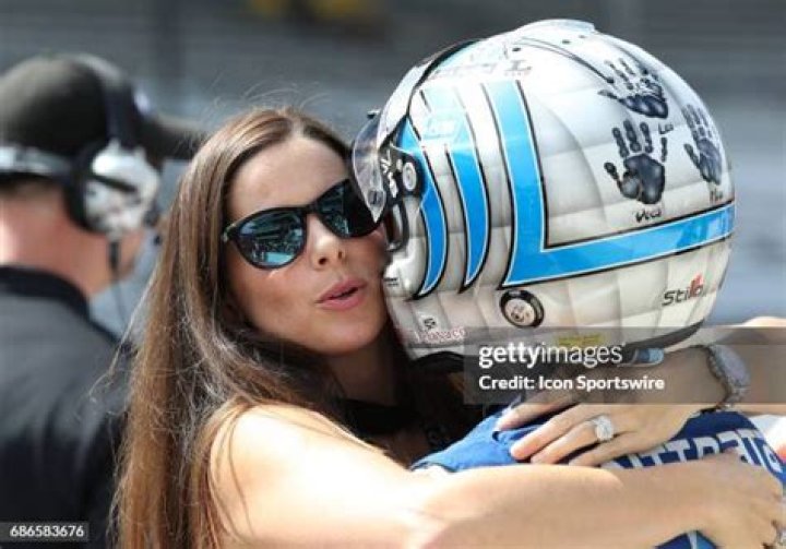 Lauren Bohlander – Biography, Facts About Tony Kanaan’s Wife From The Garage Team