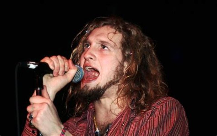 Layne Staley Last Photo Before His Death and Real Truth About His Arm