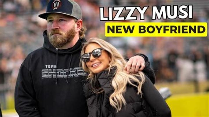Lizzy Wurst Biography, Dating, Boyfriend, Mom, Height, Body Net Worth