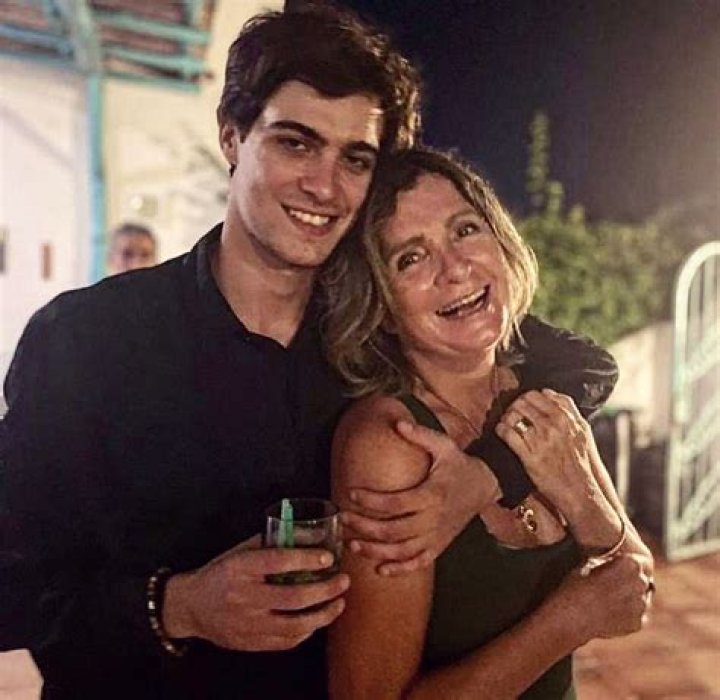Lorenzo Zurzolo Bio Family Relationship Career