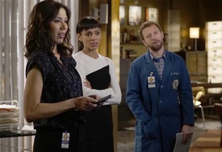 Michaela Conlin Partner: Exploring the Life and Love of the Acclaimed Actress