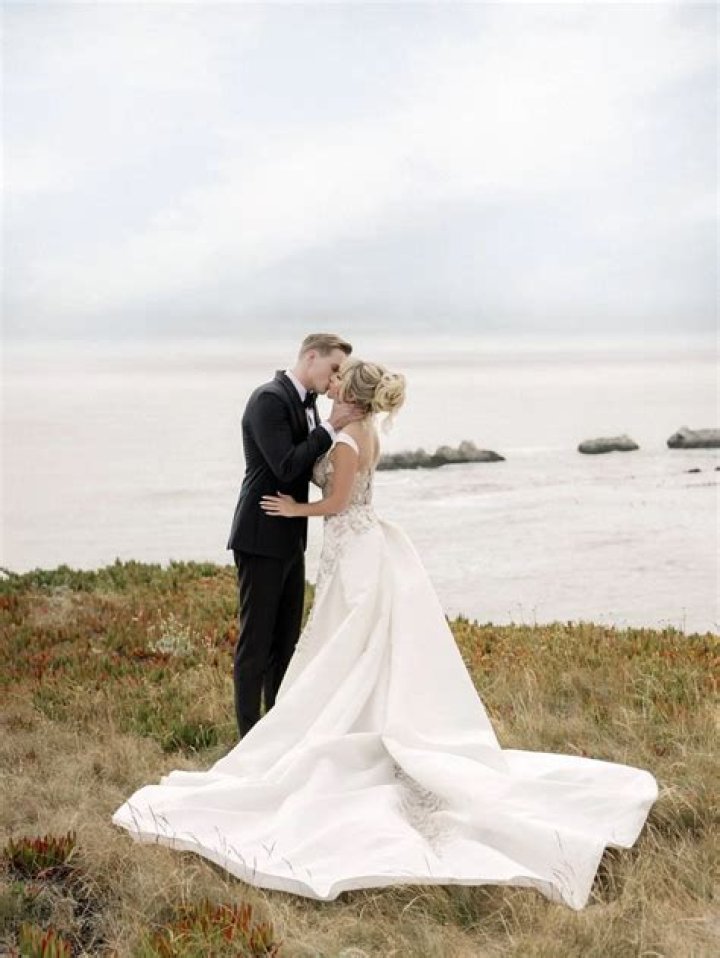 Mikhaila Peterson Husband Jordan Fuller And Married Life ·