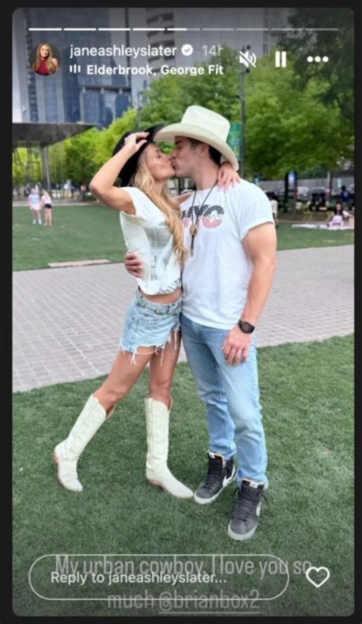 Network Jane Slater Bikini Pictures Husband and Net Worth |