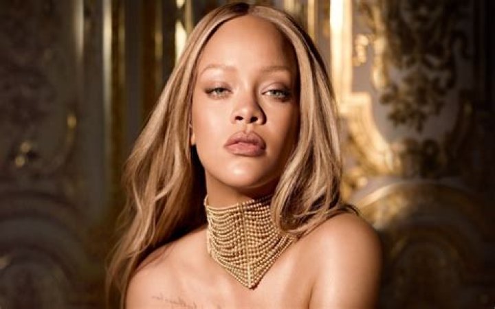 Rihanna’s weight measurements and weight gain
