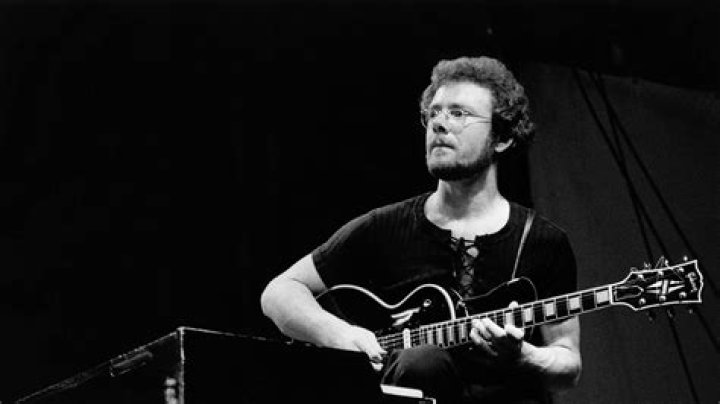 Robert Fripp Net Worth