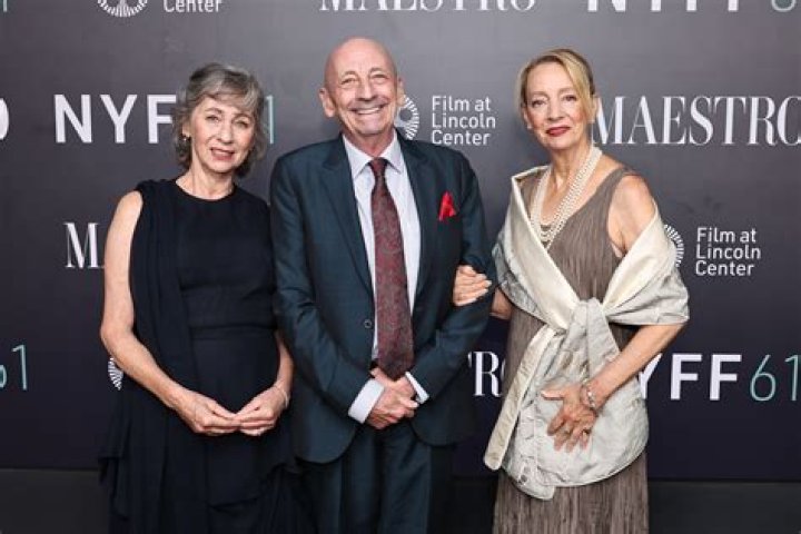 Sam Bernstein Family, Career, Personal Life, History, Measurements