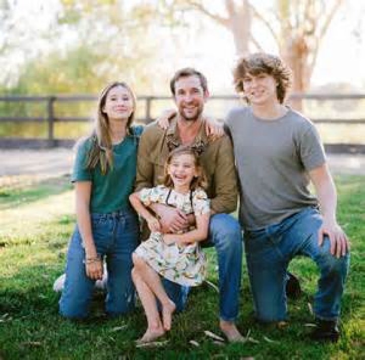 Sofia Wylie Parents Chris Wylie And Amy Wylie Belong To Diverse Backgrounds |