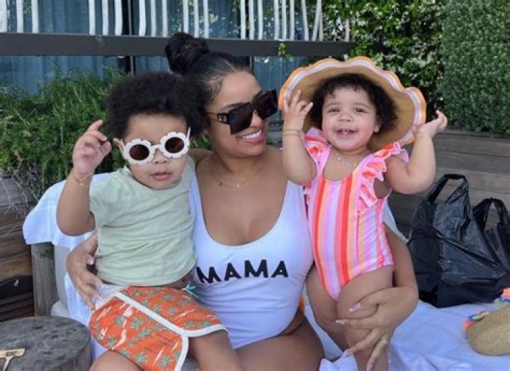 TAINA WILLIAMS, G HERBO, AND KIDS ENJOY A DAY AT THE POOL
