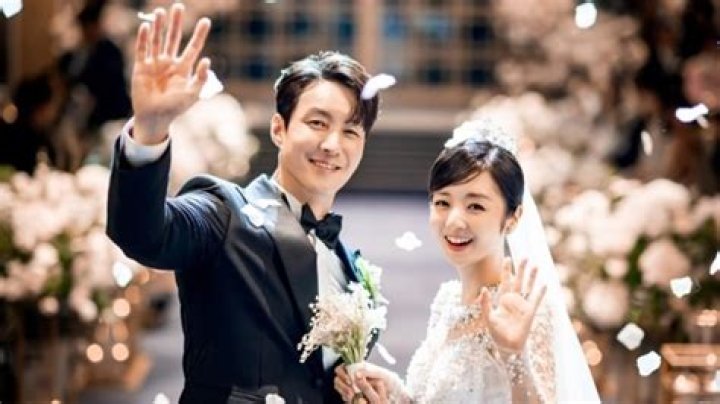 Understanding Lee Jung-shin's Relationships: A Deep Dive