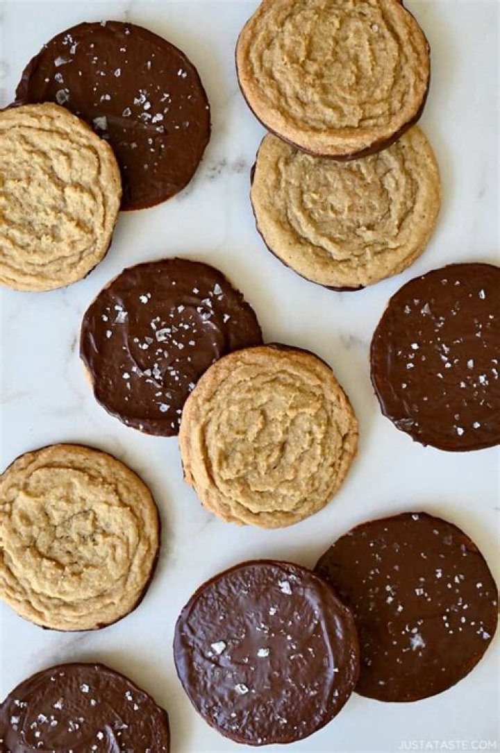Unlock The Secrets Of Kroll's Korner's Legendary Chocolate Chipless Cookies