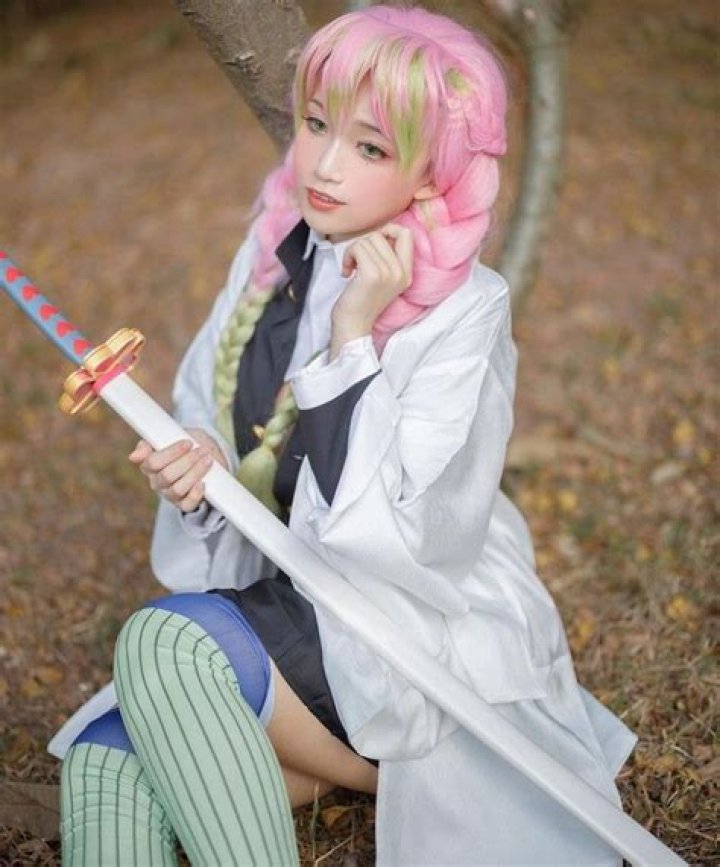Unveil The Enchanting World Of Mitsuri Kanroji Cosplay