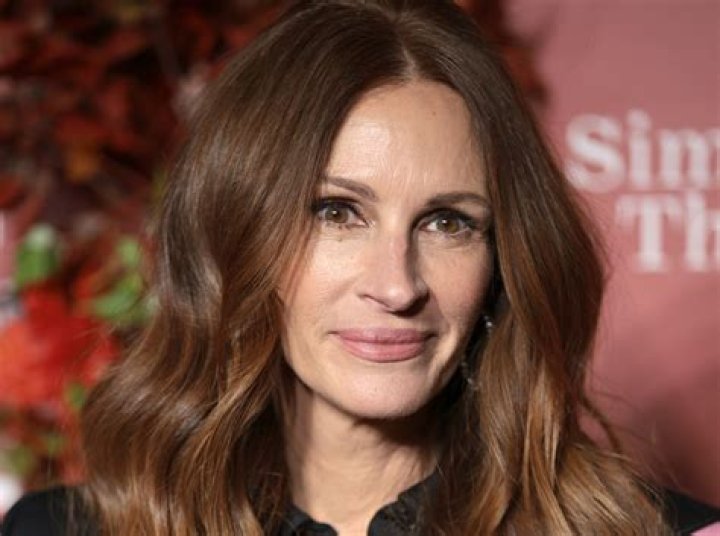 Unveiling The Secrets Of Julia Roberts' Enchanting Feet