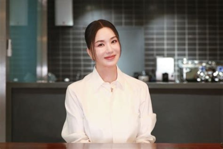 Unveiling Uhm Jung-hwa's Plastic Surgery Journey: Discoveries And Insights
