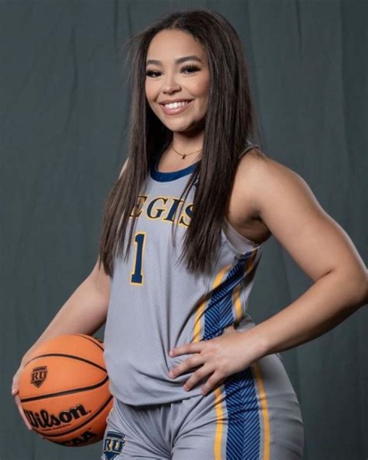 Who is Kyla Frenchers? Age, Height, Weight, Wiki, Parents, Net Worth, BIO & Stats ·