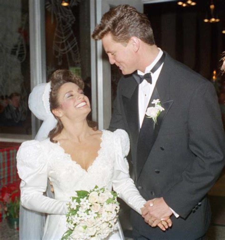 Who is Mary Lou Rettons ex-husband, Shannon Kelley, and why divorce?