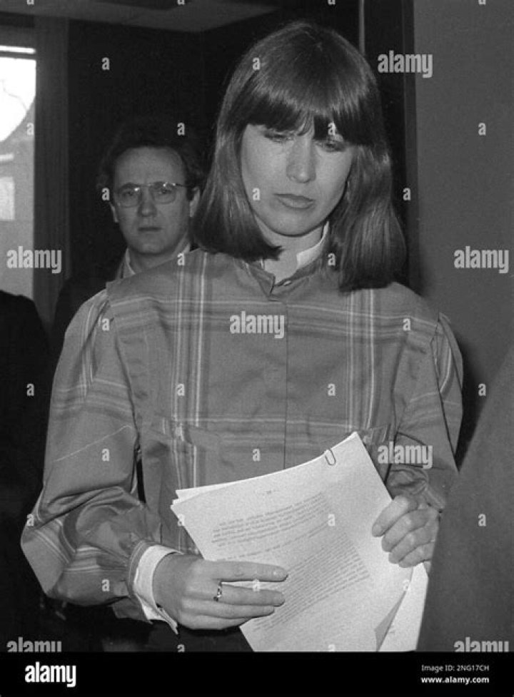 Why Marianne Bachmeier shot Klaus Grabowski explained in details ·
